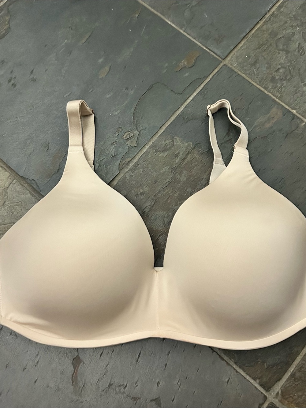Soma Vanishing 360 Wireless Nude Bra 38D